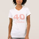 Roze 40 en Fabulous 40th Verjaardagscadeau T-shirt<br><div class="desc">Vier het draaien van 40 in stijl met dit elegante 40ste verjaardagsontwerp. 40 en fantastisch in pastelroze. Overeenkomende producten zoals feestartikelen en uitnodigingen voor de 40e verjaardag zijn verkrijgbaar in onze winkel. Exclusief voor u ontworpen door Happy Dolphin Studio. Als u hulp nodig hebt, neem dan contact met ons op...</div>