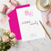 Roze 50 & Fabulous Monogram moderne Verjaardag Kaart