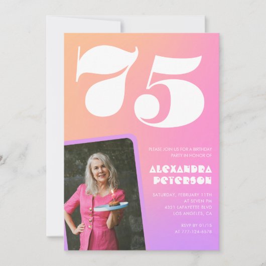 Roze 75ste verjaardag uitnodigingen voor haar Retr (Voorkant)