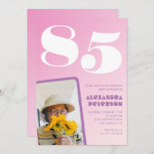 Roze 85ste verjaardag uitnodigingen Retro Foto (Voorkant / Achterkant)