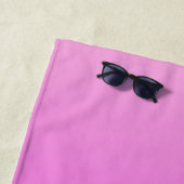 Roze aangepaste teksthanddoek voor verlopen strandlaken (In situ)