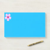 Roze aantekeningen voor blauw postit post-it® notes (Op bureau)