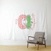 Roze Aardbei Koe Classic T-shirt Wandkleed (In Situ (horizontaal))