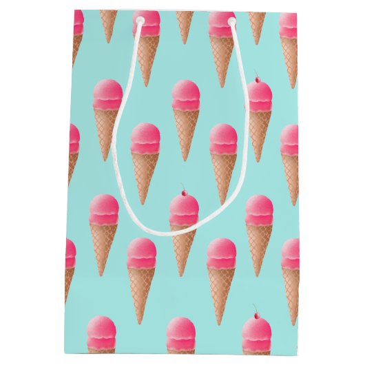 Roze Aardbeien Ice Cone Pattern, Blue Medium Cadeauzakje (Achterkant)