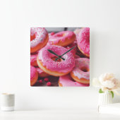 Roze aardbeiendonuts vierkante klok (Huis)