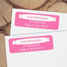 Roze adreslabel met decoratieve banner etiket