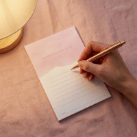 Roze advies voor waterverf bij de moeder Baby show