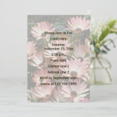 Roze Afrikaanse Daisy Flowers Party Kaart (Staand voorkant)