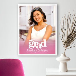 Roze Afstudeerfoto met Vetgedrukte Typografie Mini Poster