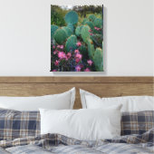 Roze airy Duster Flowers & Prickly Pear Cactus Canvas Afdruk (Insitu (Slaapkamer))