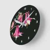 Roze akelei bloem ronde klok (Hoek)
