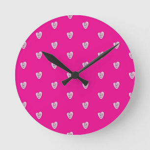 Roze Alles wat je nodig hebt is Love Clock Ronde Klok