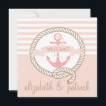 Roze Anchor Stripes Nautical Wedding Invitation Kaart<br><div class="desc">Roze anker- en bannerstrips Nautical Wedding Invitation Roze en witte bijtende strepen achtergrond met een touw,  anker en banner. Heel leuk en vrouwelijk perfect voor nautische gethemde bruiloften.</div>