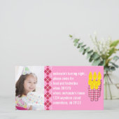 Roze Argyle Verjaardags Foto Uitnodiging (Staand voorkant)