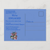 Roze arty Flowers op Blue-wood texture Verloving Uitnodiging Briefkaart (Achterkant)