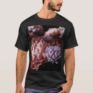 Roze Aster Boeket: Barokke verlichting. T-shirt
