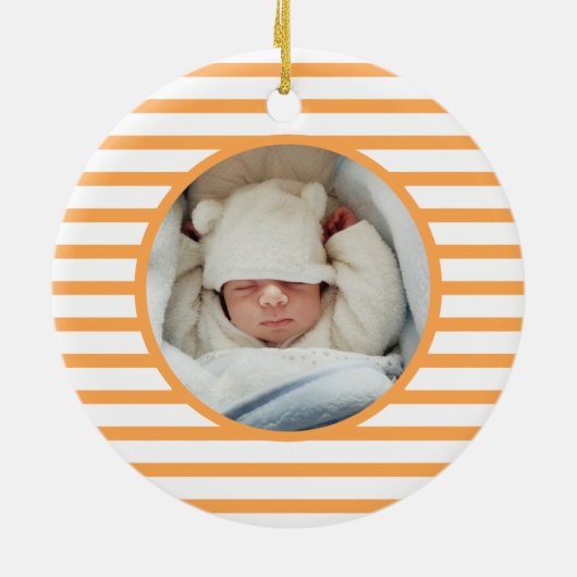 Roze Baby Dino | Eerste Oranje kerststreep Keramisch Ornament (Achterkant)