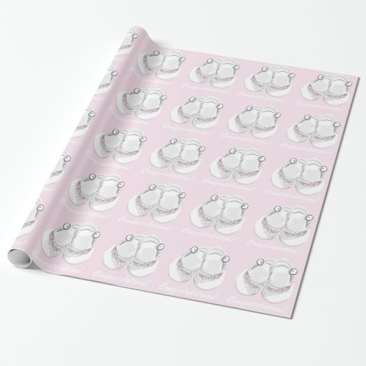 Roze Baby Schoenen Baby shower Wrapping Paper Cadeaupapier (Uitgerold)