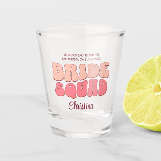 Roze Bachelorette Party Bruid Squad Bruidsmeisje Shot Glas (Voorkant)