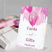 Roze ballonnen witte gastfeestkaarten cadeaus reclamebord met voetstuk