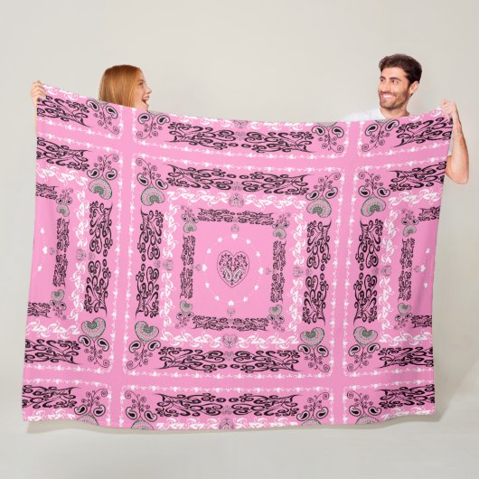 Roze Bandana Fleece Deken (In situ)