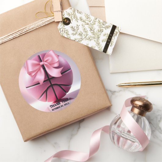 Roze Basketbal Ribbon Bow Ball Baby shower Ronde Sticker (Geschenken)