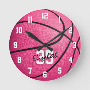 Roze basketbalmeisjes kamerdecor gepersonaliseerd ronde klok