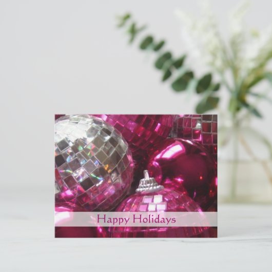 Roze Baubles 'Happy Holidays' briefkaart (Staand voorkant)