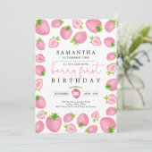 Roze Berry Eerste Verjaardag Aardbei 1e Verjaardag Kaart (Staand voorkant)