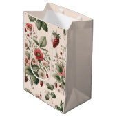 Roze bessen zoet over aardbeienpatroon medium cadeauzakje (Voorkant Gekanteld)