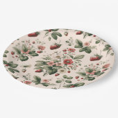 Roze bessen zoet over aardbeienpatroon papieren bordje (Gekanteld)