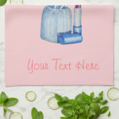 Roze bezinkborstels in stilleven van de houder theedoek (Gevouwen)