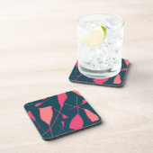 Roze bladen over zwarte tapijten bier onderzetter (Rechterzijde)