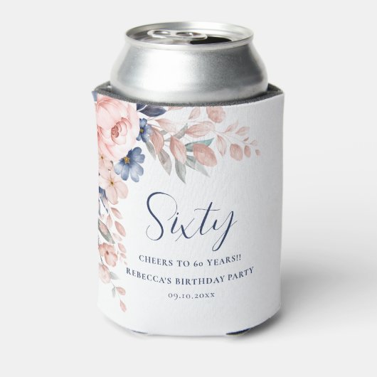 Roze Blauw Bloemen Elegant Script 60th Verjaardag Blikjeskoeler (Blikje Achterkant)