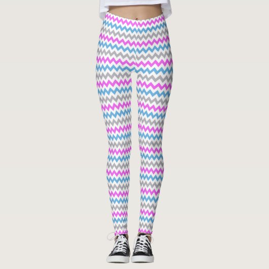 Roze, blauw en grijs Zig Zag Chevron Pattern Leggings (Voorkant)