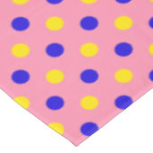 Roze Blauw Geel Stippen Design Tafelkleed (Gekanteld)