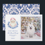 Roze & Blauw Grandmillennial Damask Santa W / Foto Kaart<br><div class="desc">Deze kerst Kaart heeft een preppy grandmillennial ontwerp met een roze en blauwe kerstman. De onderkant heeft een blauwe tekst met de tekst "Vrolijk kerstfeest". Je kunt je personaliseren met een naam en een jaar. De achterkant heeft een coördinerend donkerblauw damast patroon.</div>