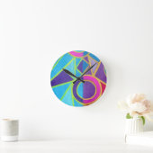 Roze blauw Paars Abstract Geometrisch Ontwerp Ronde Klok (Huis)