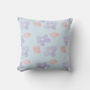 Roze Blauwe Bloemen op Pastelblauw Kussen