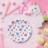 Roze, blauwe harten op een witte achtergrond. papieren bordje (Feest)