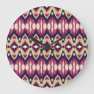 Roze blauwe ikat chevron, etnisch. grote klok