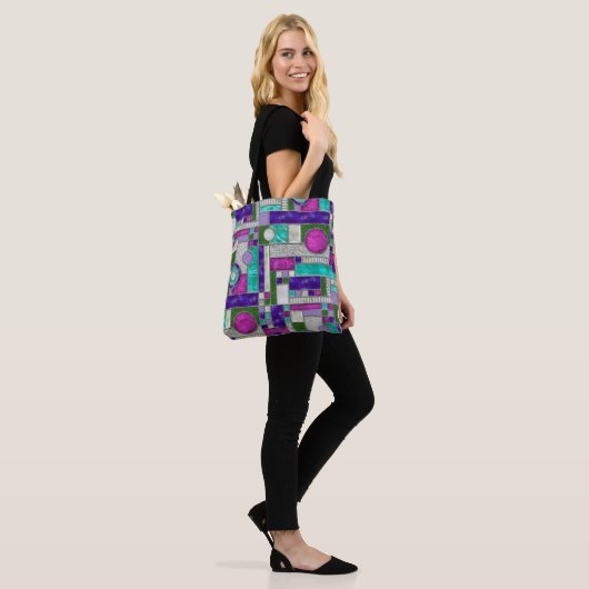 Roze Blauwgroen Art Deco-Glas in lood Tote Bag (Op model)