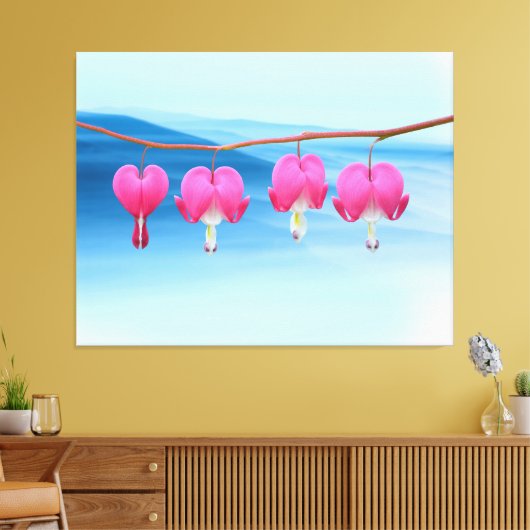 Roze bloeding Hartbloem op blauwe achtergrond Canvas Afdruk (Insitu (Woonkamer))