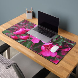 Roze bloeiende appel bureaumat