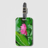 Roze Bloeiende Lelie in de Lente Bagagelabel (Voorkant (verticaal))