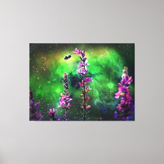 Roze bloem en bijen tegen de wereld canvas afdruk (Voorkant)