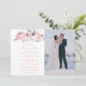 Roze bloem en op maat gesneden fotobruiloft kaart (Staand voorkant)