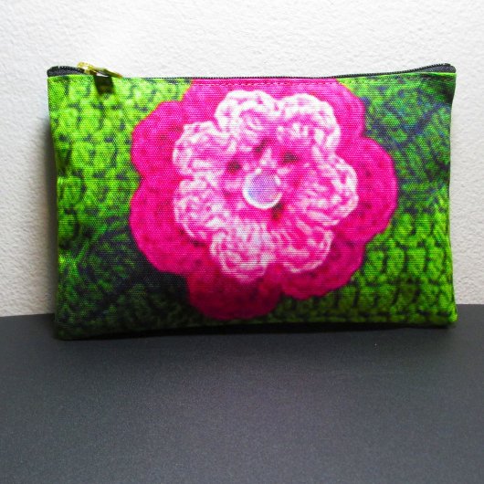 Roze Bloem Gazon Green Leaf Artisan Haakprint Etui