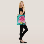 Roze bloem lotus fine art waterverf tote bag (Op model)