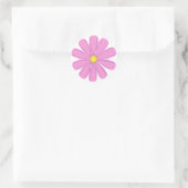 Roze bloem met geel centrum ronde sticker (Tas)